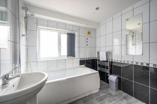 11HS4 - Serene and Soothing Stay in Headingley - 7