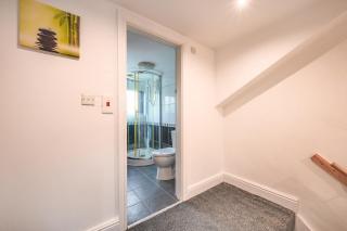 11HS3- Tranquil and Calming Stay in Headingley - 5