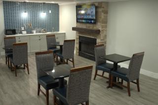 SureStay by Best Western Atlanta Northeast - 7