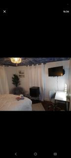 NH room rental - 8