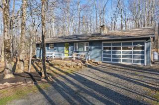 Firepit Game Room Seclusion and More - 3