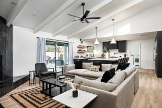 Exciting backyard entertainment and close to exclusive golf courses at La Quinta Del Sol - 6