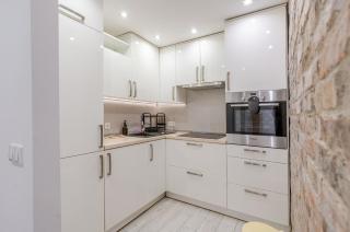 Piastów Comfort Apartment by BookingHost - 3