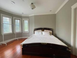 Cozy 2BR Unit, Quiet Area and Easy Transit - 7