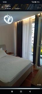 Apartment Golem - 5