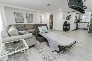 Cozy unique home with hot tub, grill area and yard plus NO cleaning fee - 9