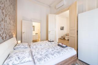 Jenny luxury two bedrooms apartment. - 3
