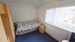Immaculate 3bd home - COOP - Etihad - Pool Table - 4