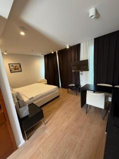 Sea Breeze White Villa - 5