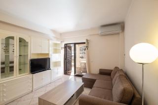 #043 Comfortable Apartment Great Stay - 7