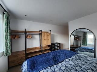 Canterbury Riverside Retreat - Balconies & Parking - 3