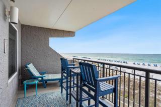 Great beachfront condo with pool & tennis - quick drive to dining - 8
