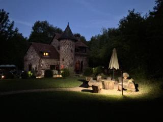 Luxe,piscine,jacuzzi,moulin historique en pierres entièrement rénové - 7