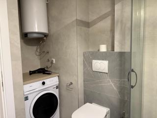 Next Door Apartments with Free Private Parking - 1