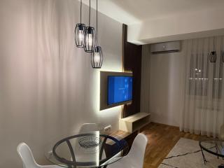 Next Door Apartments with Free Private Parking - 2