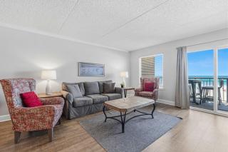 Cozy Gulf-front condo with 2 beach chairs - close to entertainment - 4