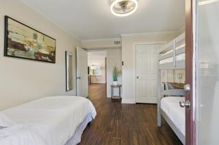 Cute 2Bed 1bath, 7blocks from French Q, steps to Jazz venues, free gated pk include - 6