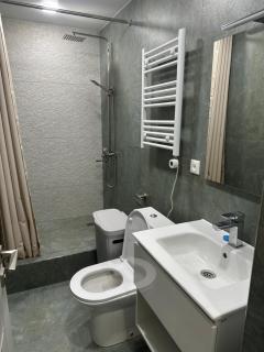 Modern 2-Bedroom Apartment with Balcony in the Heart of Yerevan - 3