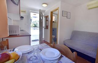 Cozy ground-floor apartment in Umag - 2