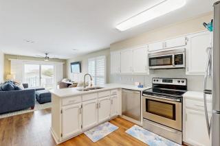 Emerald Pointe Condos, Unit 2-B - 3