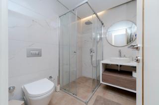 Two-Bedroom Family Suite in Managed Aparthotel - Central Location with Elevator - Parking & Secure Access - 2