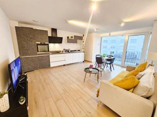 Peaceful 1BR w balcony near city center - 8