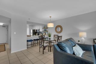 Emerald Towers 403 - 5
