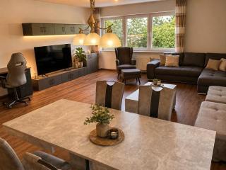 Premium Apartment Hückelhoven-Baal mit Balkon - 112 qm - bis 7 Personen - 0