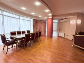 Central Baku Comfortable 3BR Apartment - 5