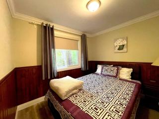Phoenix/Resort/Orillia, Muskoka - 2