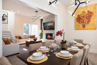 Sleeps 20! Luxury Twin Bldg Near Dtown Pet-Friendly - 8