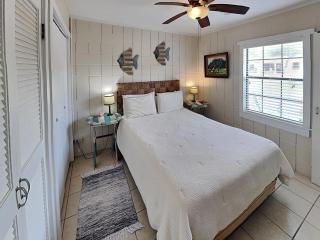 El Flamingo - Sun Harbor Cottage #5 - 3
