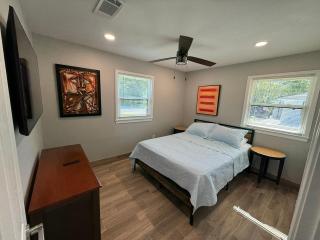 LSU House - 4 bedroom sleeps 12 - On Campus - 7