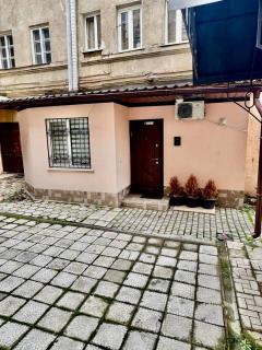 Starobazarny Square Apartments - 3
