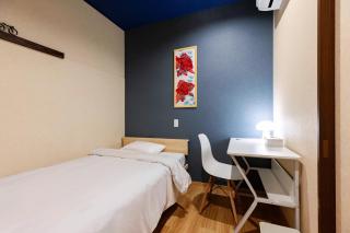 Guest House BLUE DOOR - 6