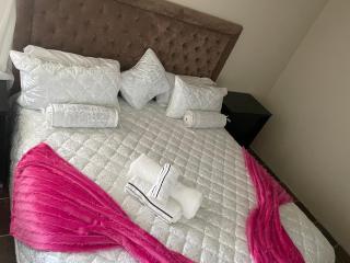 Executive B & B - 4