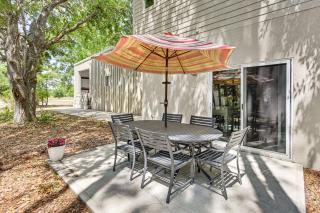 Tampa North Aero Park Townhome: Near Downtown! - 0