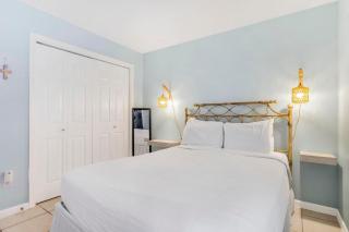 Sandy Feet Retreat by Vacation Homes Collection - 2