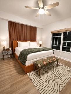 Tranquil Escape 3BR Premium Condo - 6