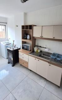 Loft central, cozinha e sala - 1