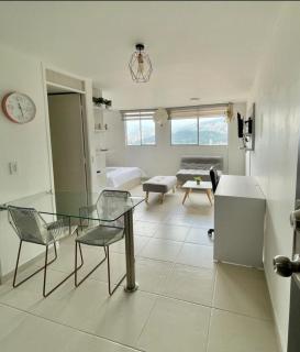 Premium white loft in Medellín - 2