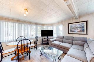 Dockhouse at Evergreen Resort in Wasaga Beach - 2