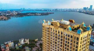 High-Floor Studio Stunning Lake & City View - 8