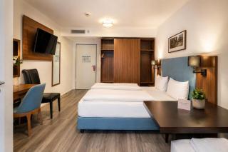 Lillys Hotel München - 8