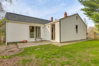 Walk to Theaters & Dining! Ridgefield Gem w/ Yard - 9