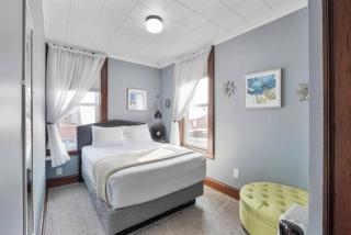 Unit 1 The Breakwater Downtown Retreat, 2-bedrm - 8
