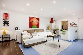 Wellness with Jacuzzi by Gozsdu Udvar & Dohany Synagogue - 3
