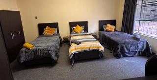 Gems at 1124 Pretorius - 1