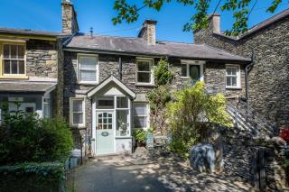 Peg's Place - 6