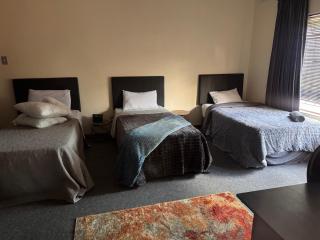 Gems at 1124 Pretorius - 4